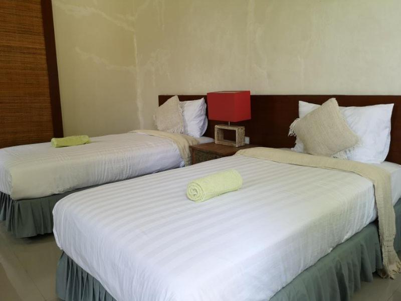Chambre Lits Jumeaux avec Salle de Bains