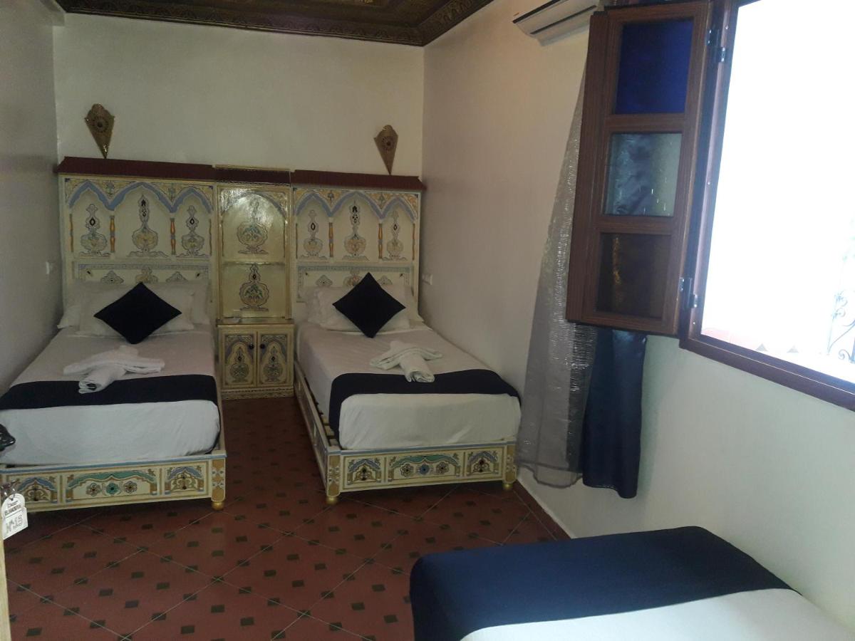 Dreibettzimmer mit eigenem Bad