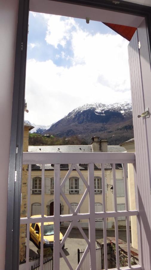 Great house in center of Luz St Sauveur - Chambres d'hôtes Luz-Saint-Sauveur
