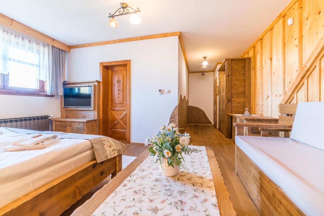 Camera Matrimoniale con Letto Supplementare