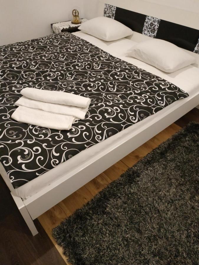 Standard Doppelzimmer mit Gemeinschaftsbad