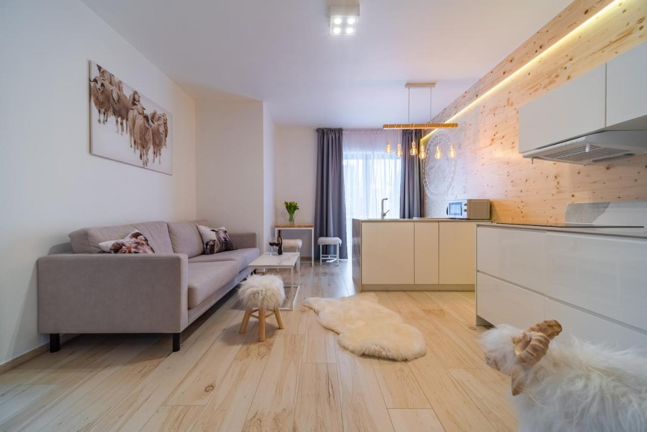 Apartment mit Terrasse