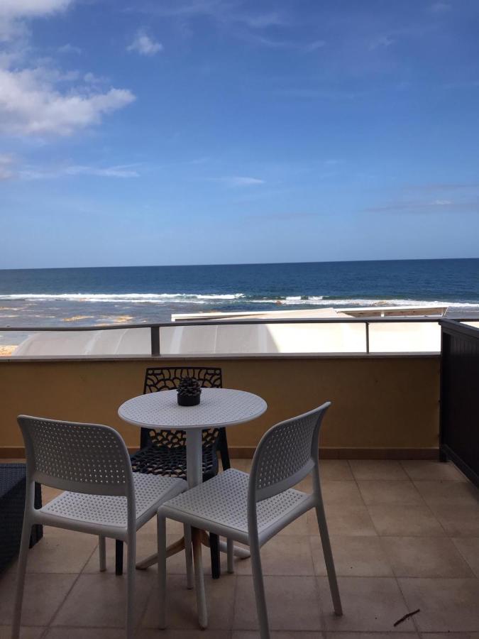 Deluxe Double Room with Balcony and Sea View