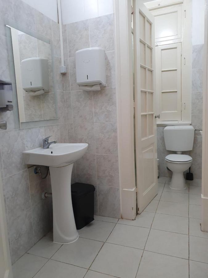 Habitación Familiar con baño compartido