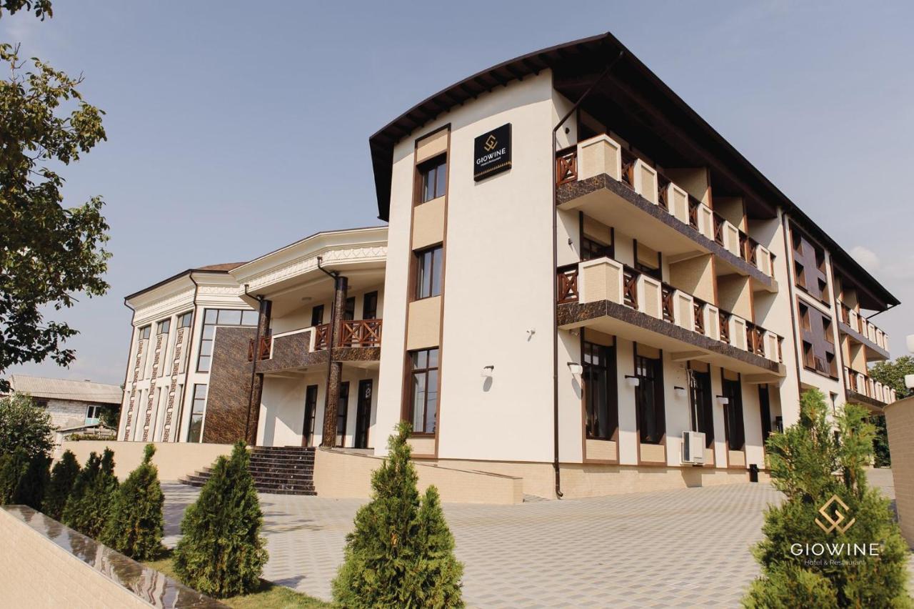 B&B Cricova - Giowine Hotel & Restaurant - Bed and Breakfast Cricova