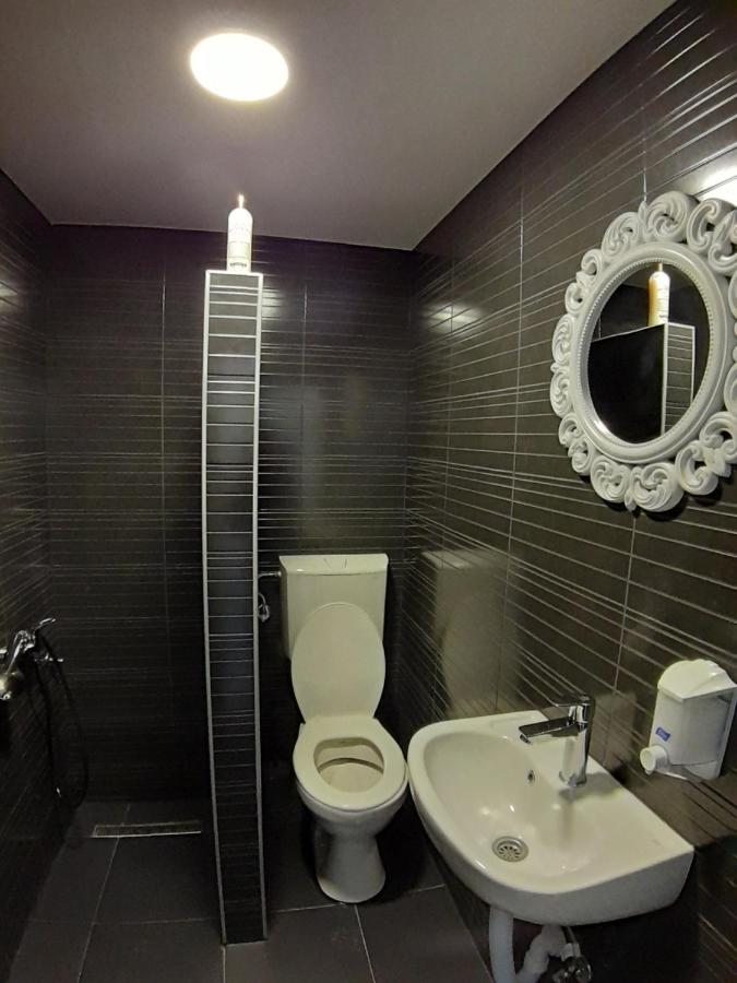 Habitación Doble con baño compartido - 2 camas