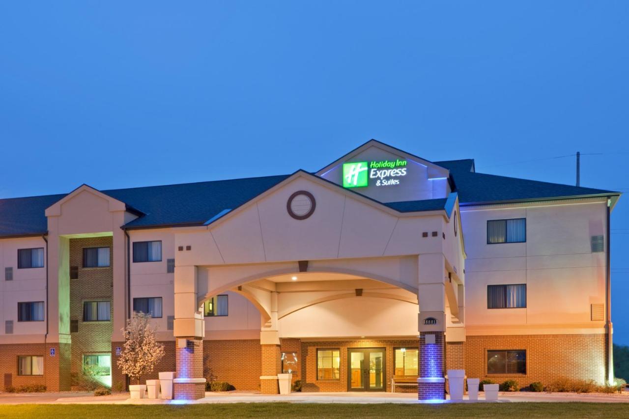 B&B Lincoln - Holiday Inn Express Hotel & Suites Lincoln South, an IHG Hotel - Bed and Breakfast Lincoln