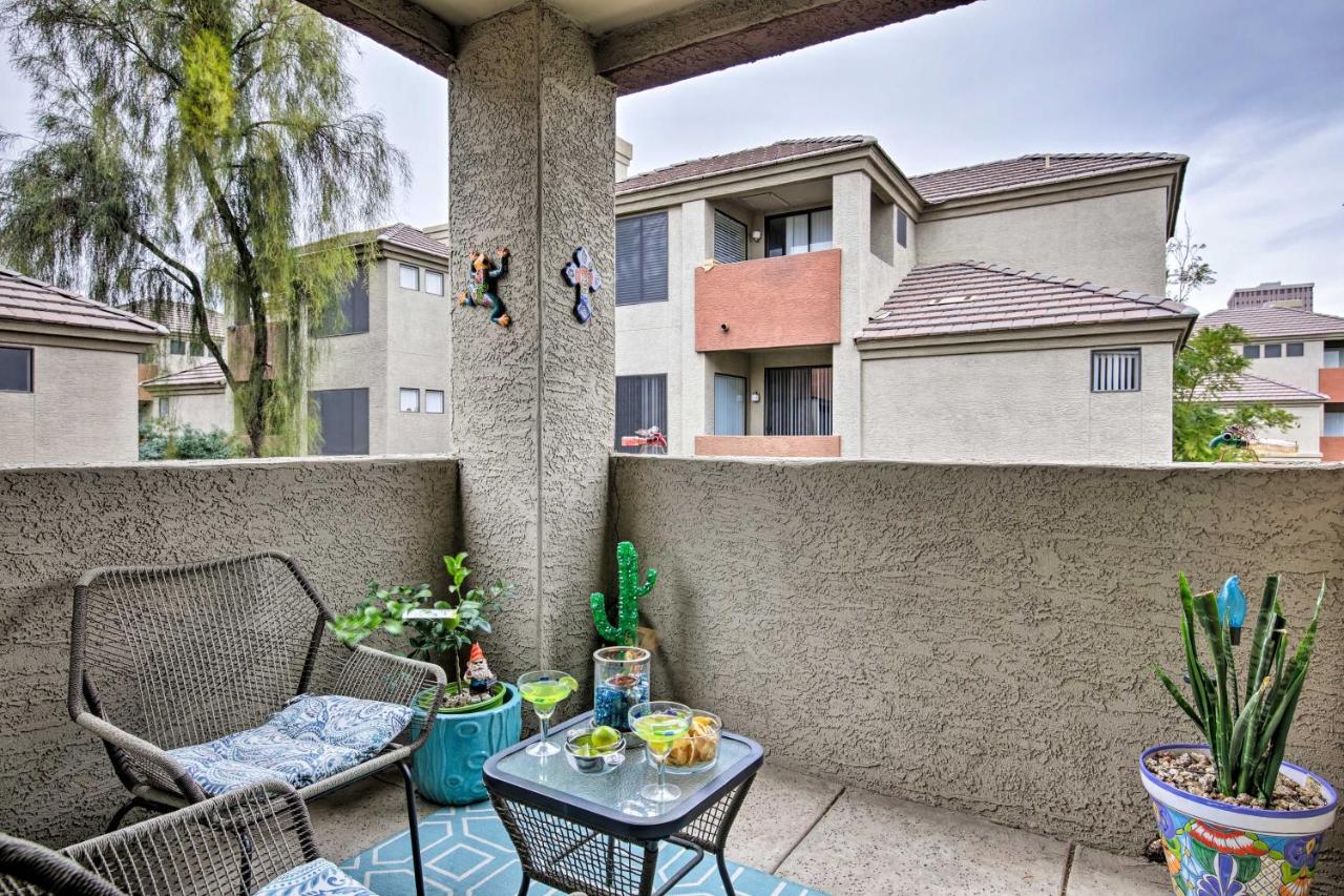 Modern Condo with Pool about 3 Mi to Downtown Phoenix! - B&B