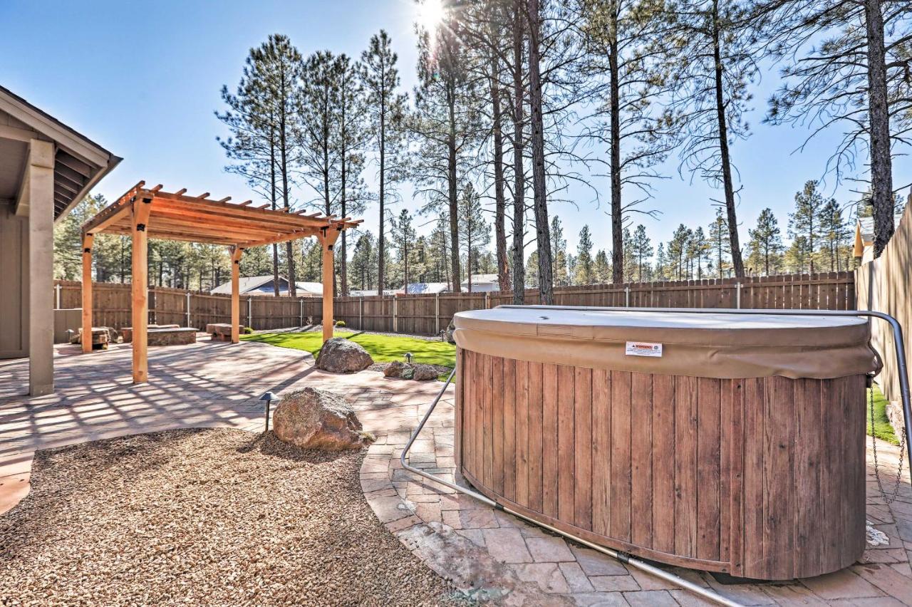 Flagstaff Oasis with Hot Tub - 3 Mi to Downtown! - Chambres d’hôtes Flagstaff