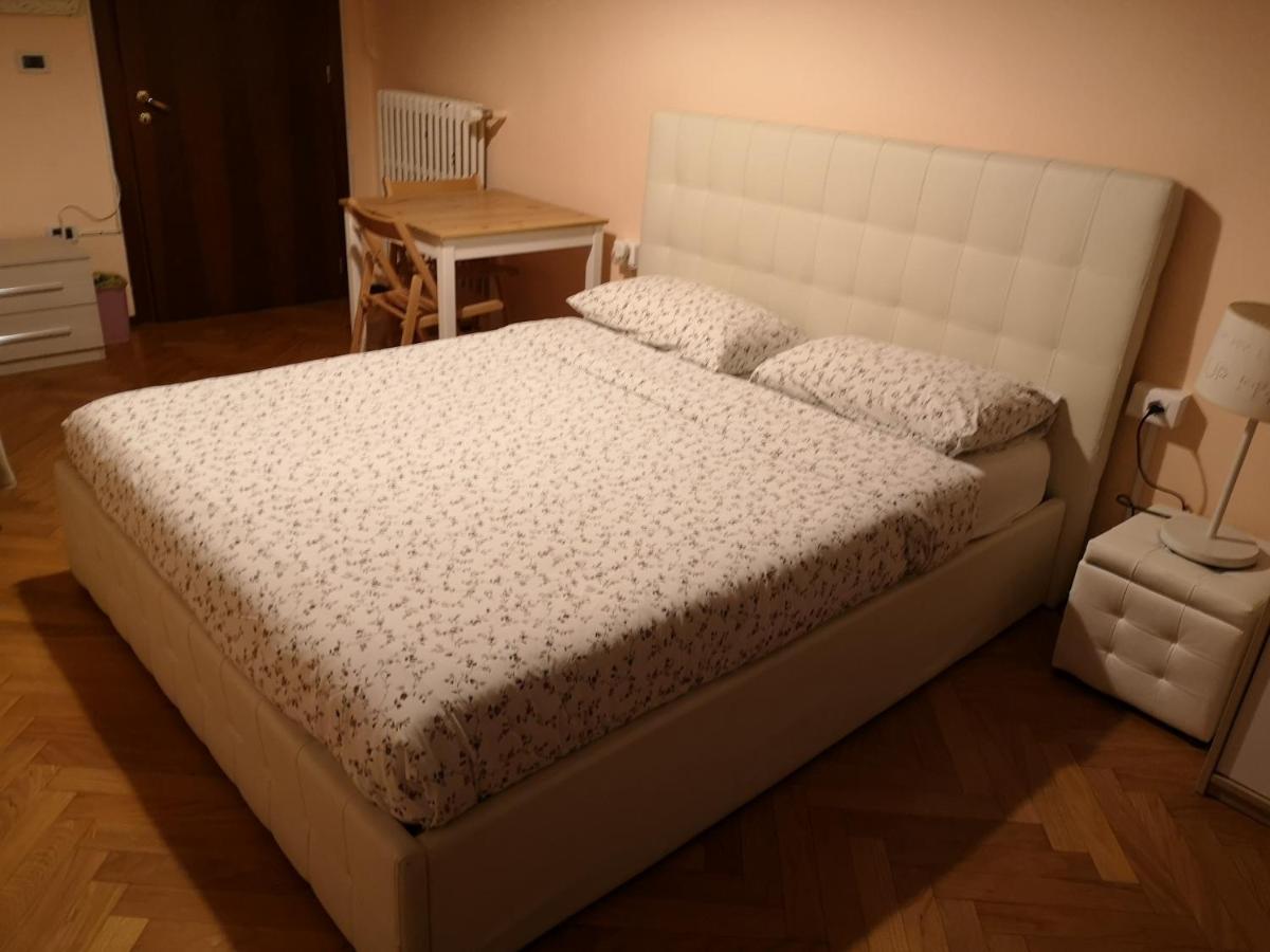 Double Room with Balcony (3 Adults)