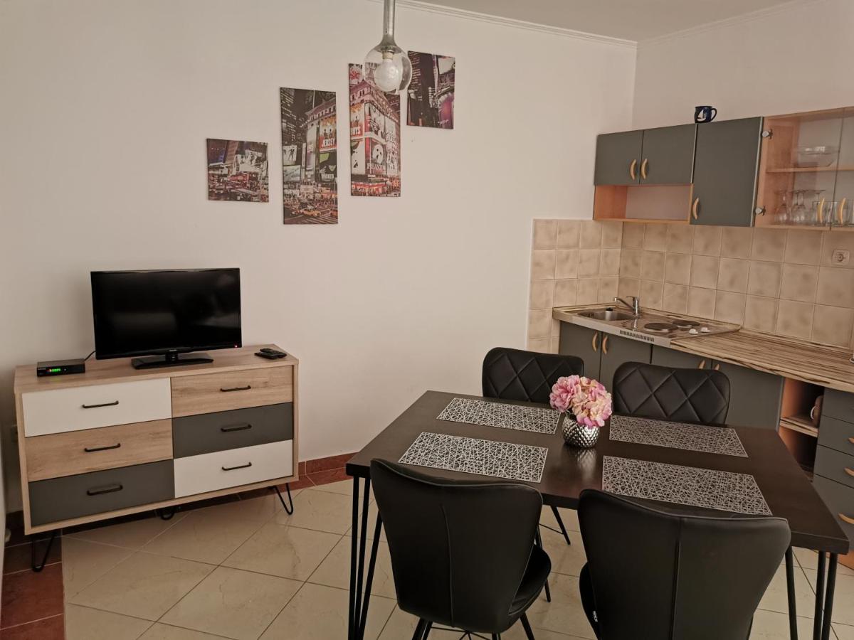 Apartmani Prova - Ferienwohnung Tisno