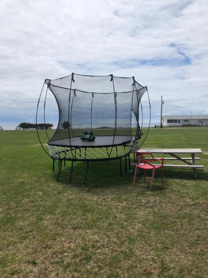 Newly Renovated Confederation Bridge View Cottages - Ferienwohnung Borden