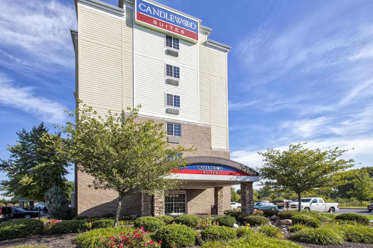 B&B Indianapolis - Candlewood Suites Indianapolis Airport, an IHG Hotel - Bed and Breakfast Indianapolis