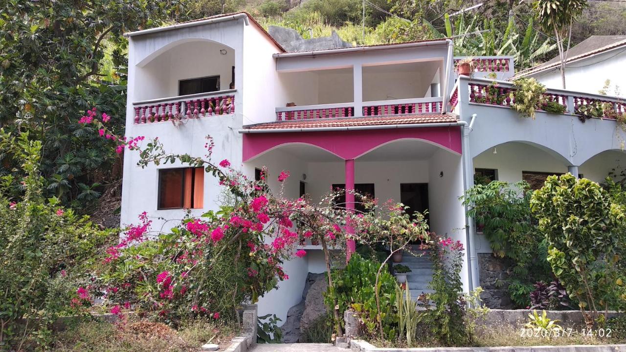 B&B Ribeira Grande - Damontanha 2 - Bed and Breakfast Ribeira Grande