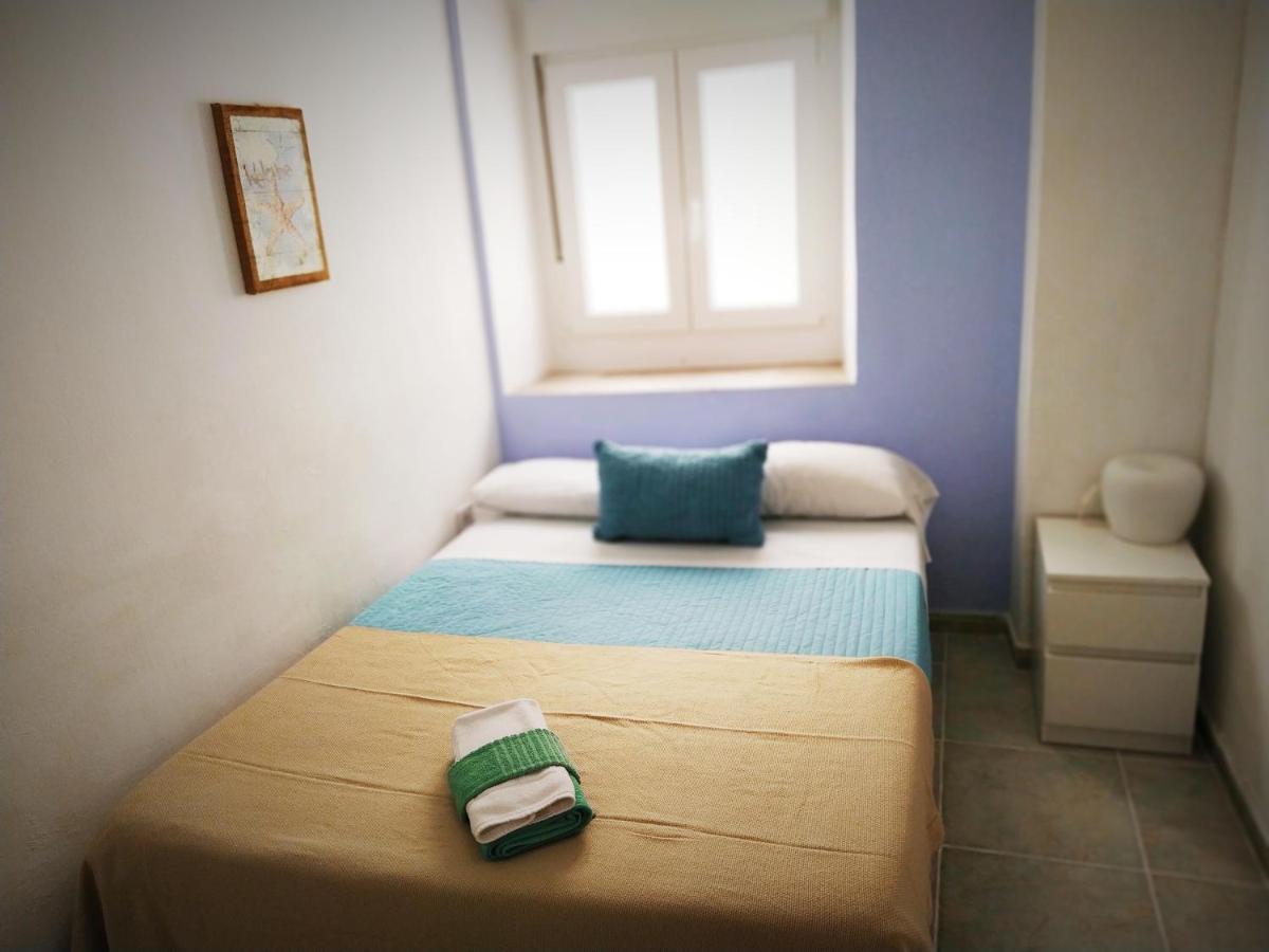 Einzelzimmer mit eigenem externen Bad