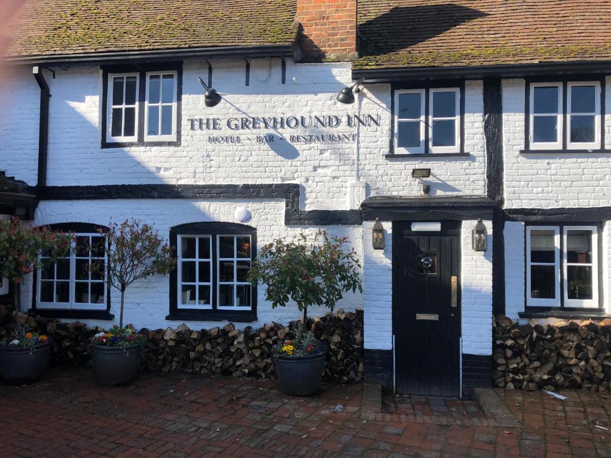 B&B Gerrards Cross - The Greyhound Inn - Bed and Breakfast Gerrards Cross