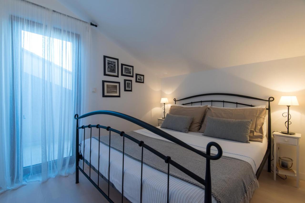 Appartement op de Bovenste Verdieping met Uitzicht op Zee