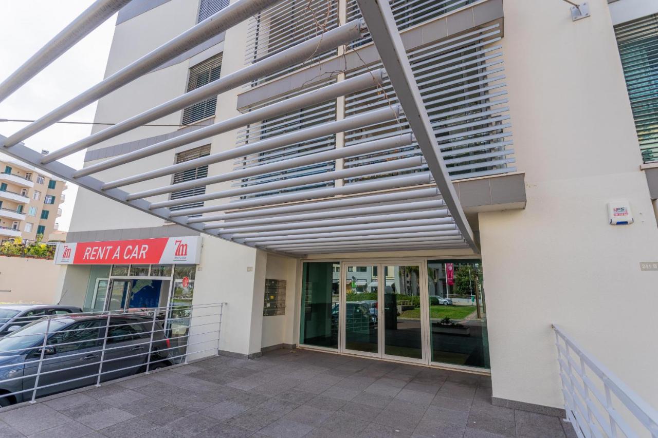 FLH Funchal Balcony Apartment with Sea View - Ferienwohnung Funchal