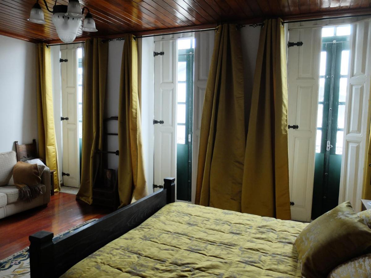Deluxe Doppelzimmer (2 Erwachsene & 1 Kind)