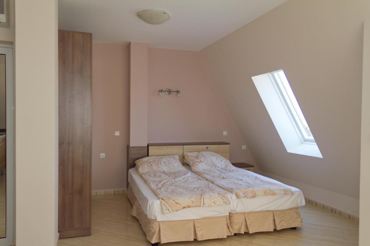 Studio with Balcony
