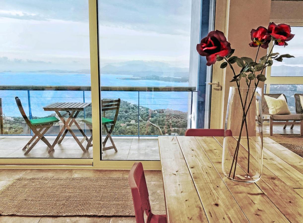 B&B Karyofyto - House Sienna of Villa Intaba Best Views Corfiot Riviera Corfu Island Greece Contemporary Design Pool with Spectacular Sea VIEWS close to Ipsos Beach - Bed and Breakfast Karyofyto
