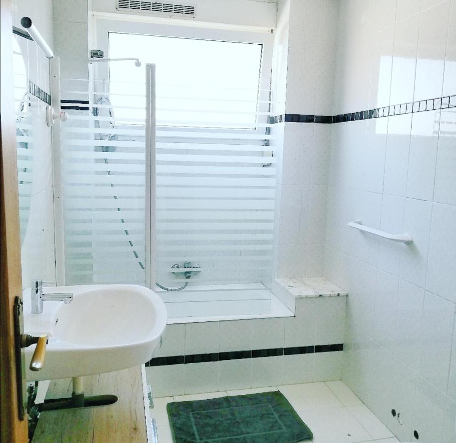 Petite Chambre Lits Jumeaux