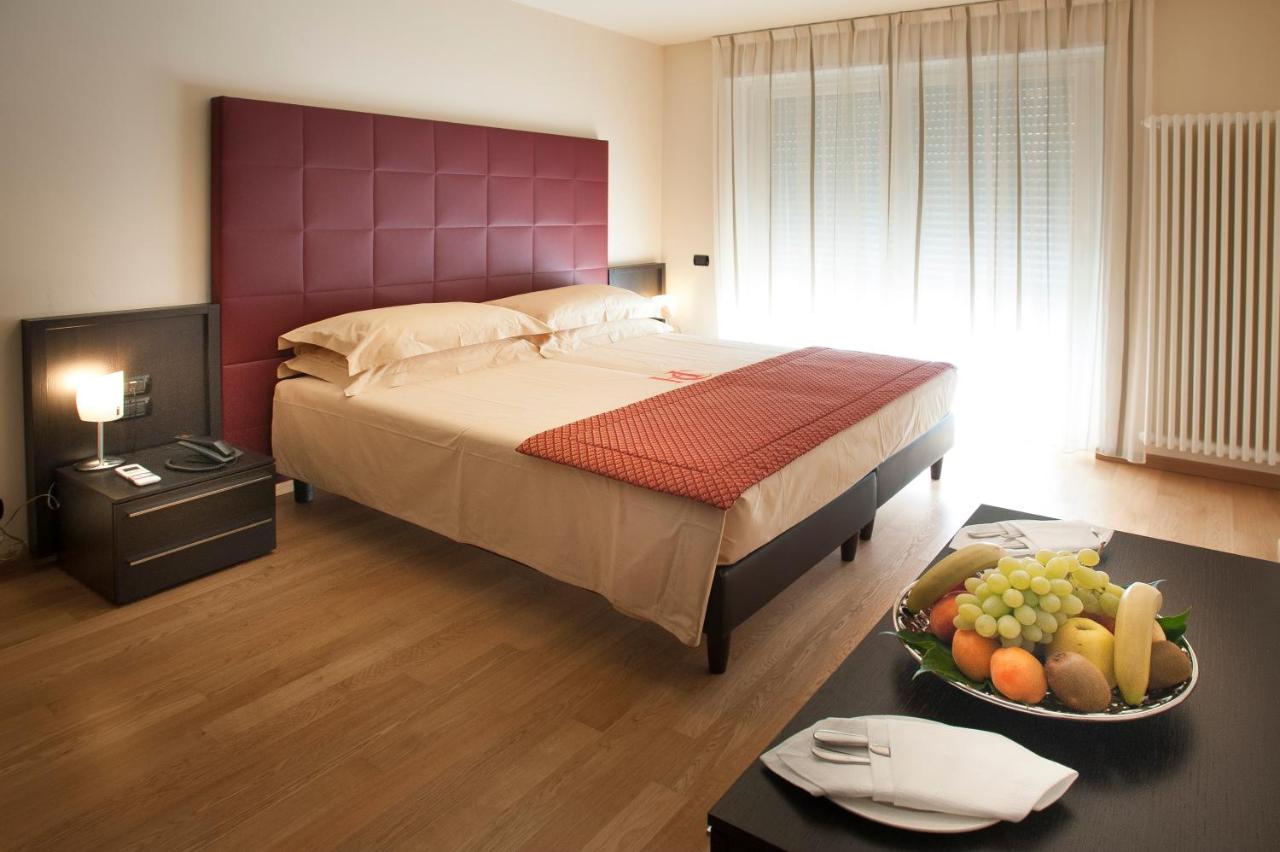 Three-Bedroom Apartment (5 Adults)