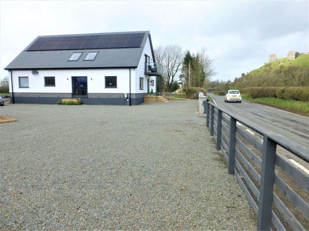 Gerycastell Luxury Holiday Apartment with Stunning Views & EV Station Point - B&B Carmarthen