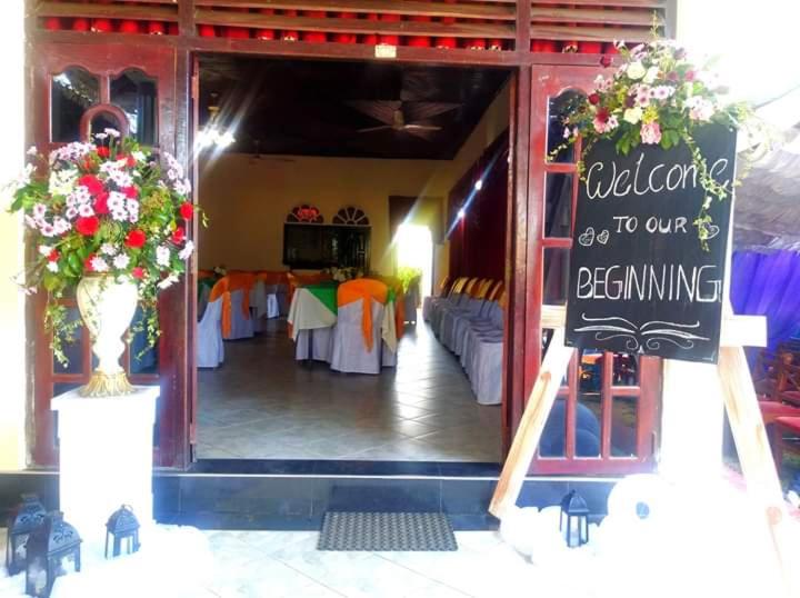 Hansika Guest Inn - B&B Buttala