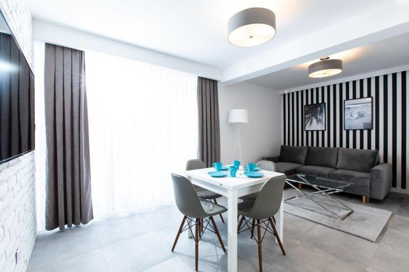 Resort Apartamenty Klifowa Rewal 30 - B&B Rewal