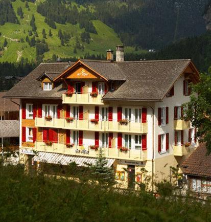 B&B Kandersteg - Hotel Des Alpes - Bed and Breakfast Kandersteg