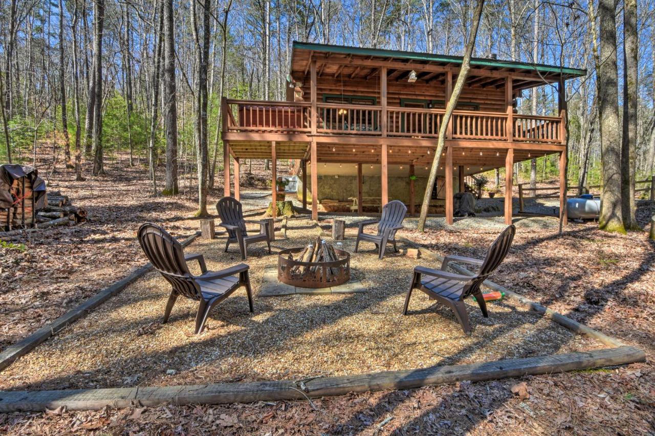 B&B Blue Ridge - Cozy Cabin in Cherry Log with Hot Tub and Fire Pit! - Bed and Breakfast Blue Ridge