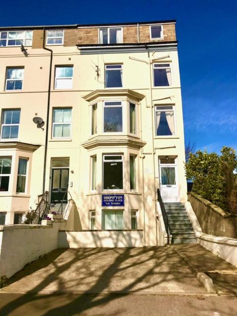Brompton Holiday Flats - B&B
