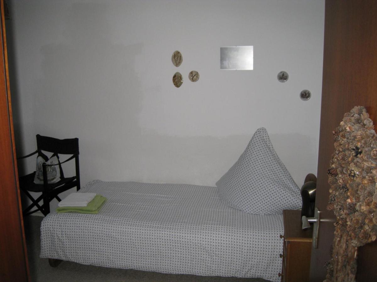  Estudio (1-2 adultos)