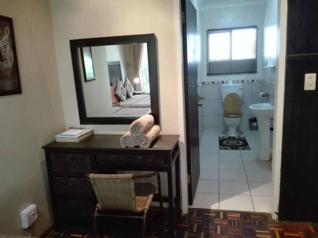Triple Room with Garden View