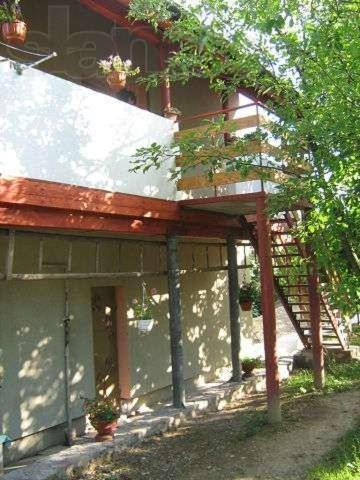 Двохповерховий будинок з двома апартаментами - B&B