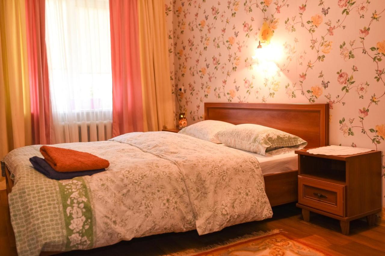 Apartment Chernovola 7A - B&B