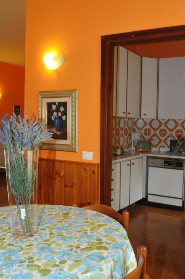 B&B Crone - Villa Stefano - Bed and Breakfast Crone