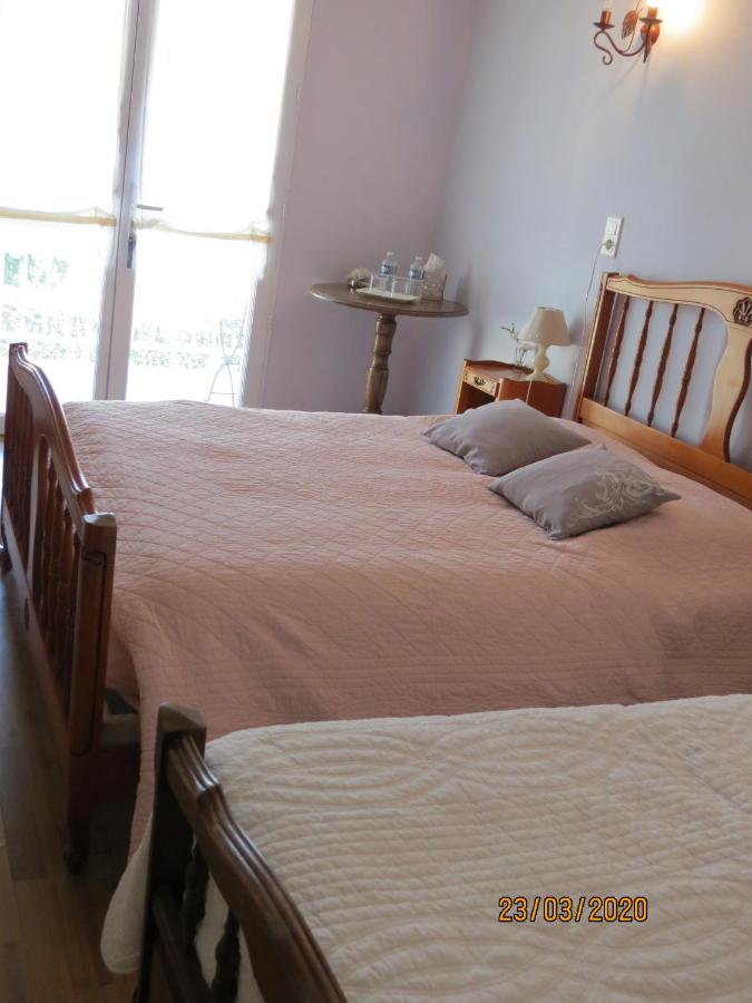 Dreibettzimmer mit Balkon