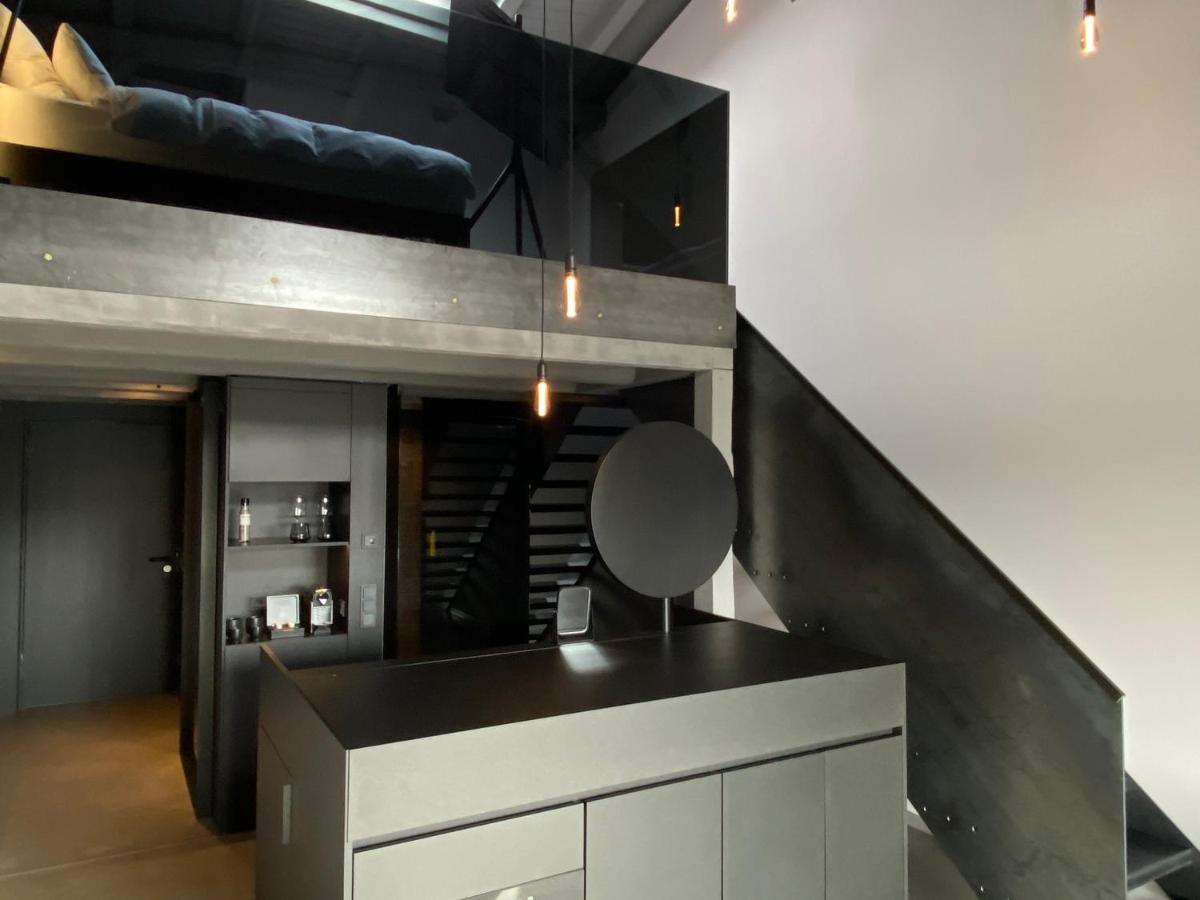 Studio - Split Level