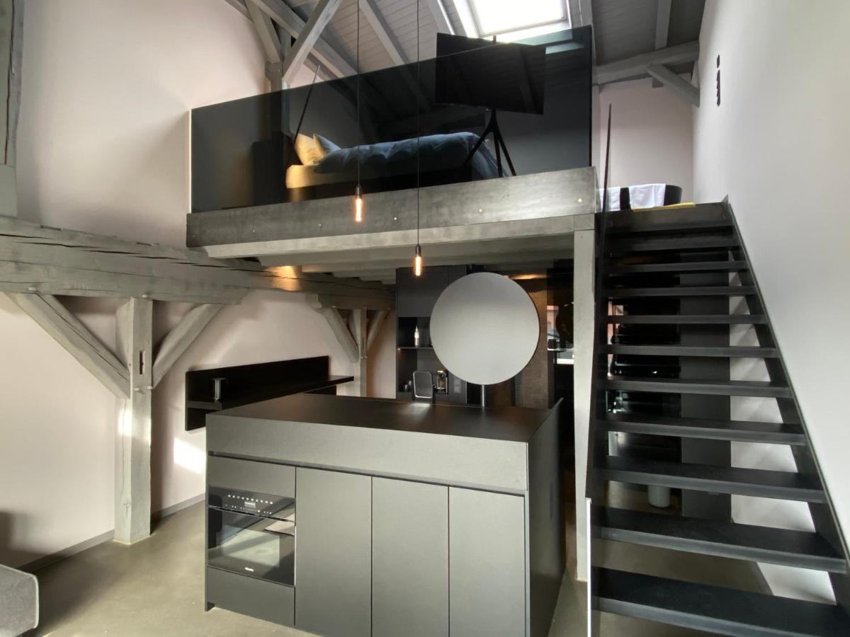 Studio - Split Level