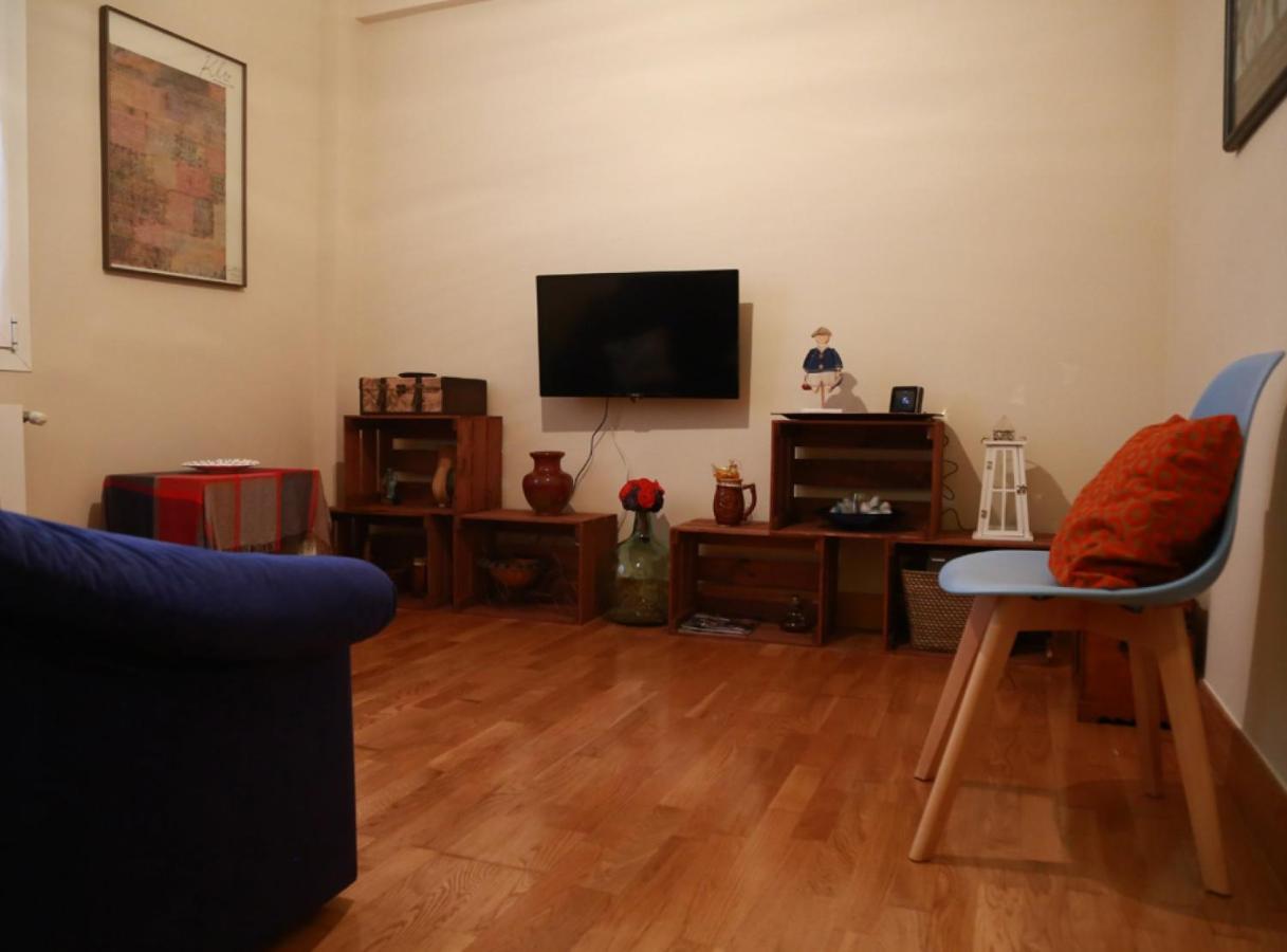 B&B Bilbao - Cálido Apartamento Céntrico Junto Funicular y Metro BY Urban Hosts - Bed and Breakfast Bilbao