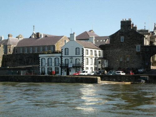 B&B Caernarfon - Anglesey Arms - Bed and Breakfast Caernarfon