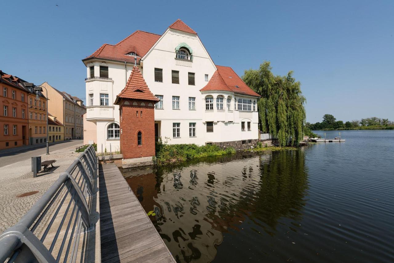 Fewo auf der Dominsel-LOTUS - B&B Brandenburg