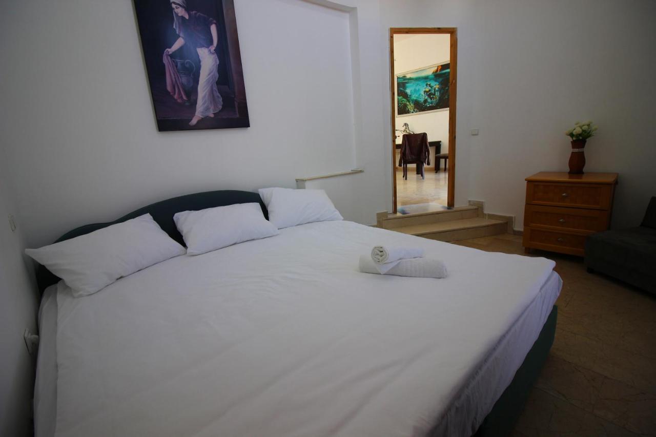 Doppelzimmer mit Gemeinschaftsbad