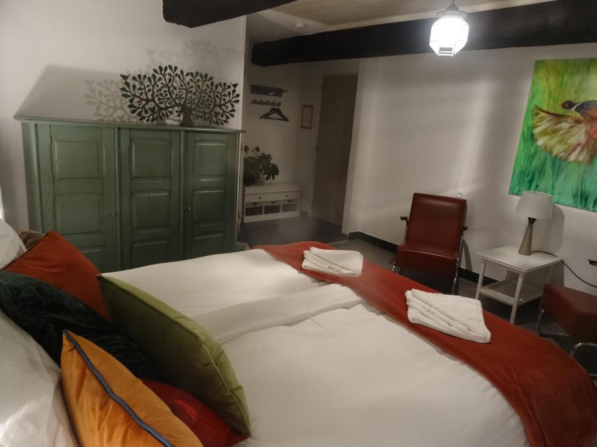 Chambre Double ou Lits Jumeaux avec Salle de Bains