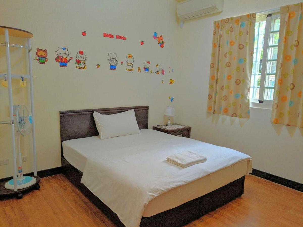 Standard Double Room with Shared Bathroom