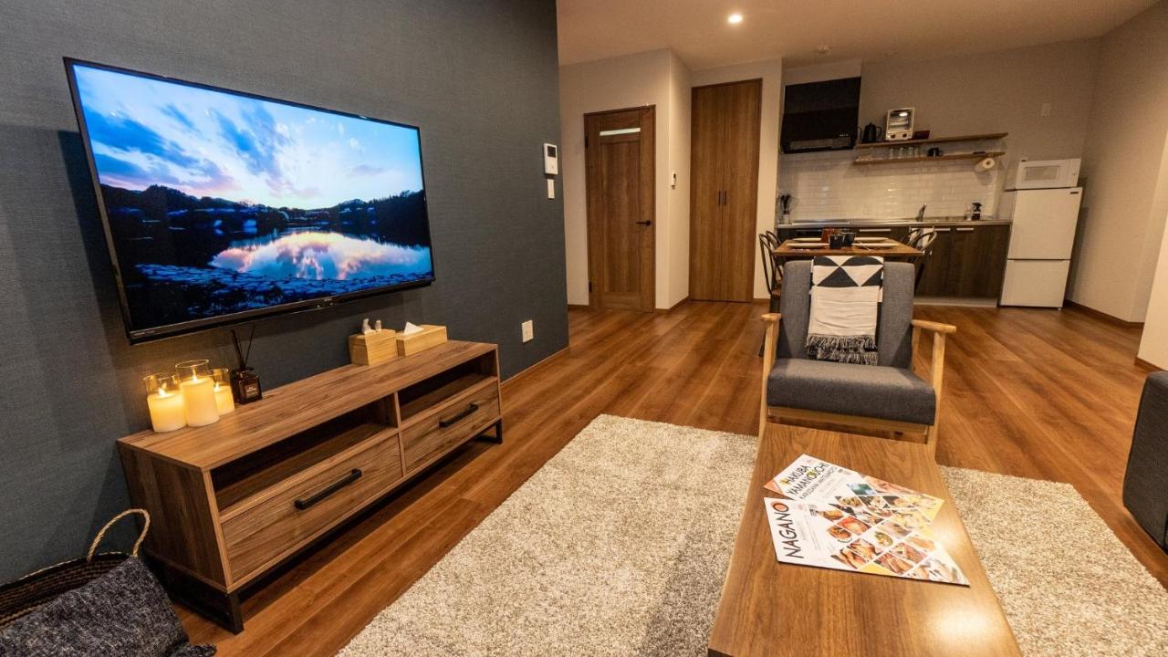 Mountain Stream Apartments / Vacation STAY 78855 - B&B
