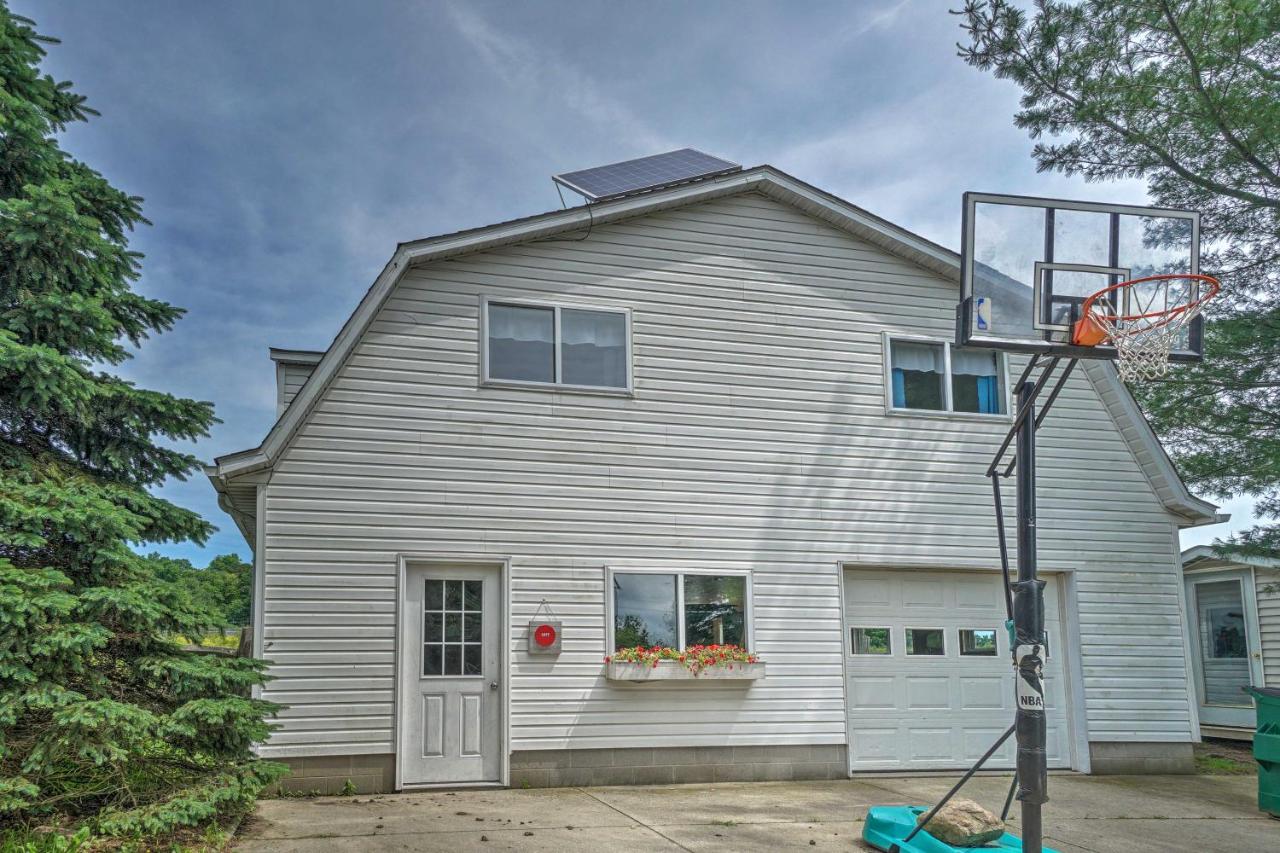 Loft Unplugged with Outdoor Space in Amish Country! - Bed and Breakfast