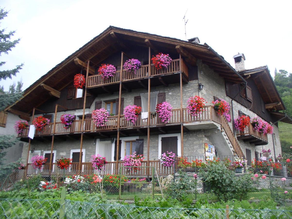 B&B Lo VAN - Camere al Verde Villaggio di Rumiod - B&B Saint-Pierre